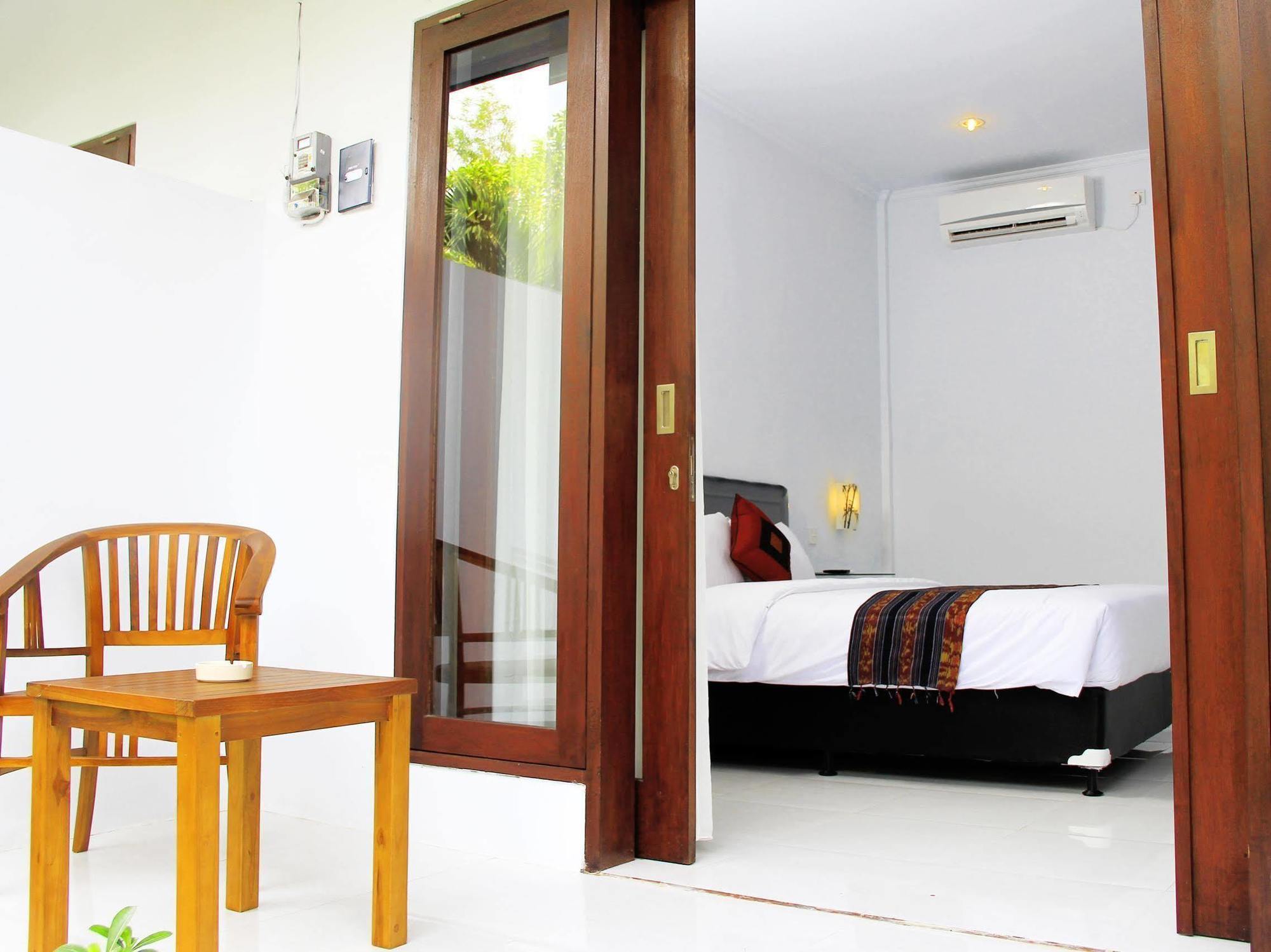 U House Seminyak Hotel Kerobokan Exterior foto