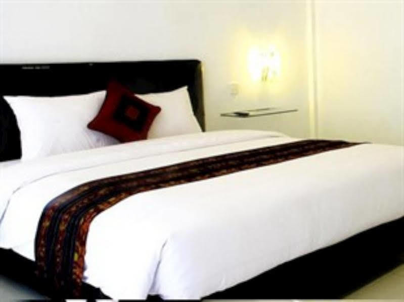U House Seminyak Hotel Kerobokan Exterior foto
