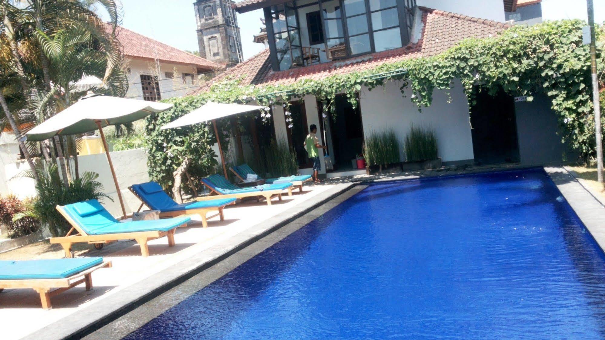 U House Seminyak Hotel Kerobokan Exterior foto
