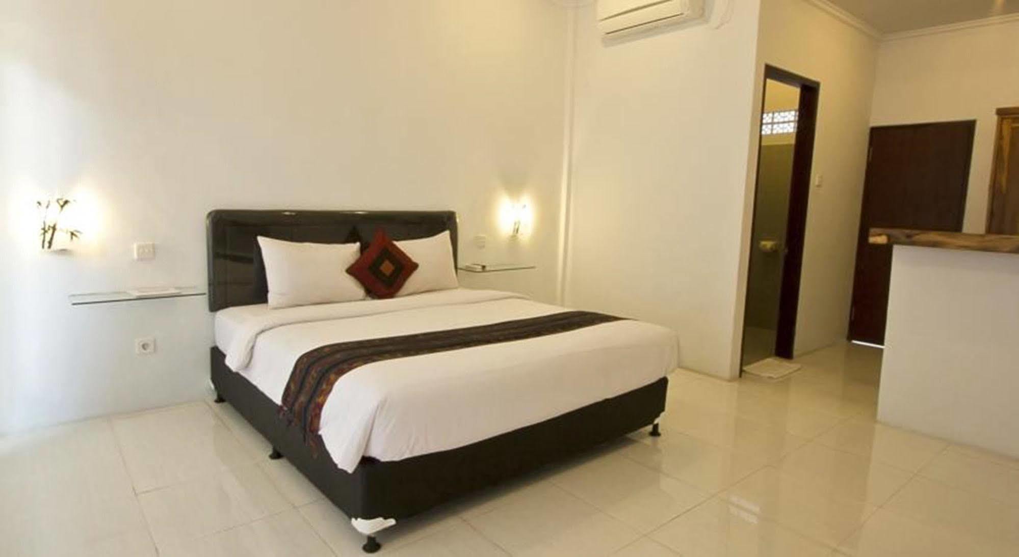 U House Seminyak Hotel Kerobokan Exterior foto