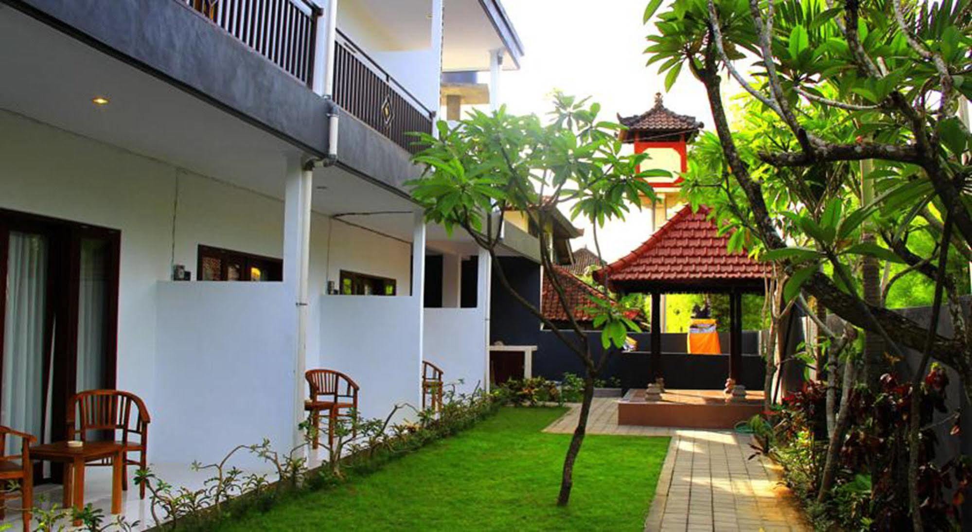 U House Seminyak Hotel Kerobokan Exterior foto